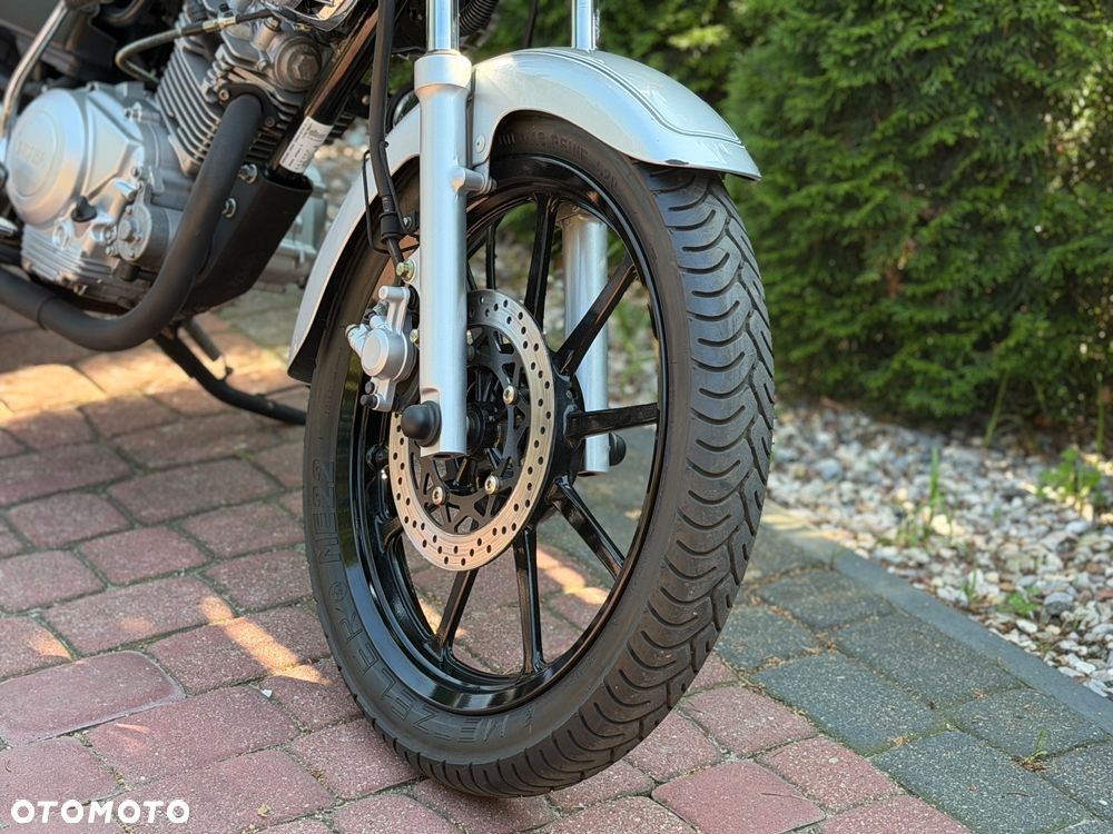 Yamaha YBR - 22
