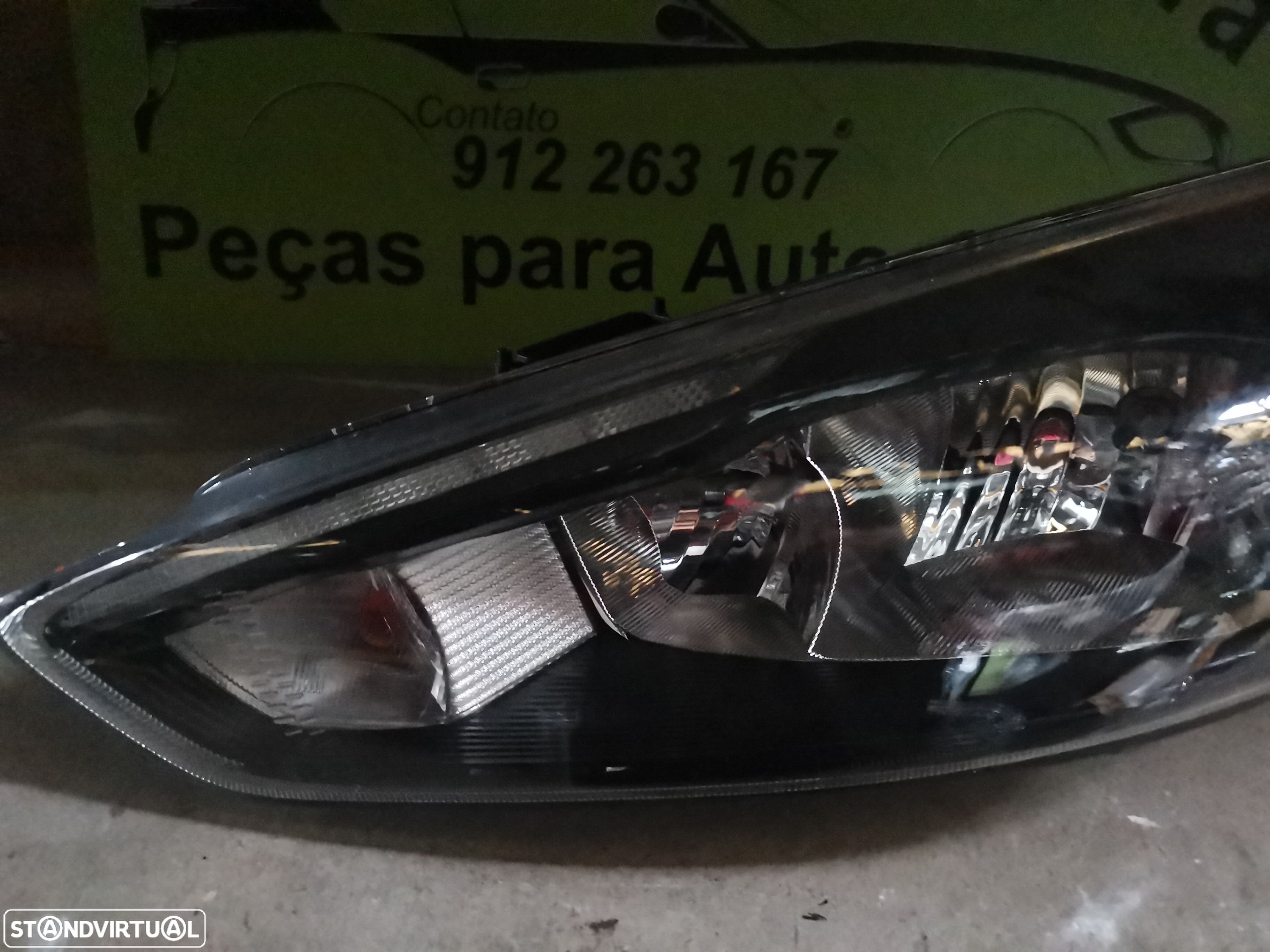 FORD FOCUS III FAROL ESQUERDO - FF466 - 2