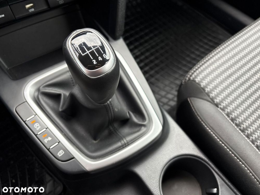 Kia Ceed 1.5 T-GDI M - 15