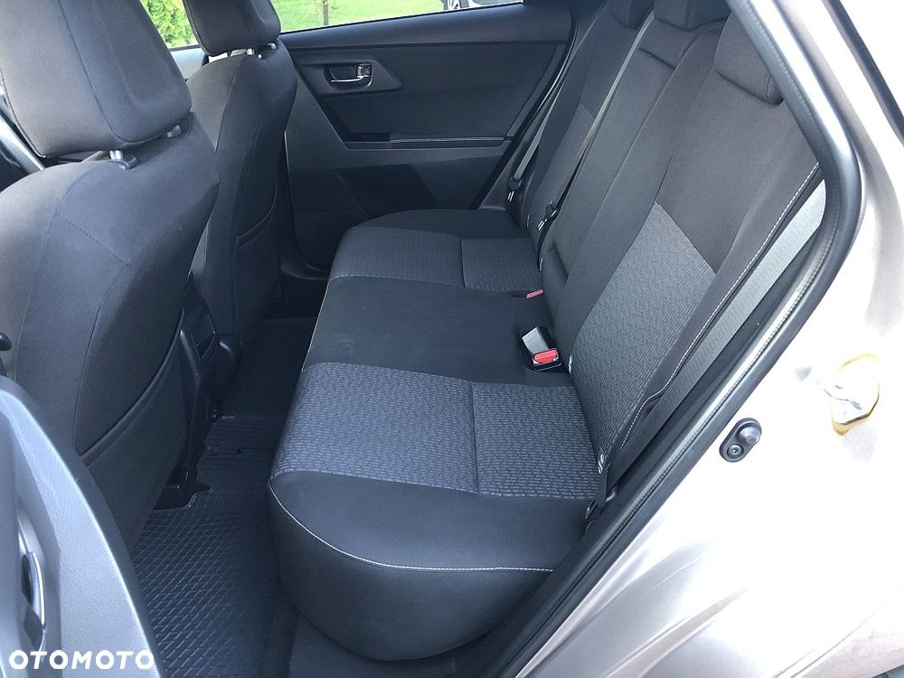 Toyota Auris 1.6 Comfort - 9