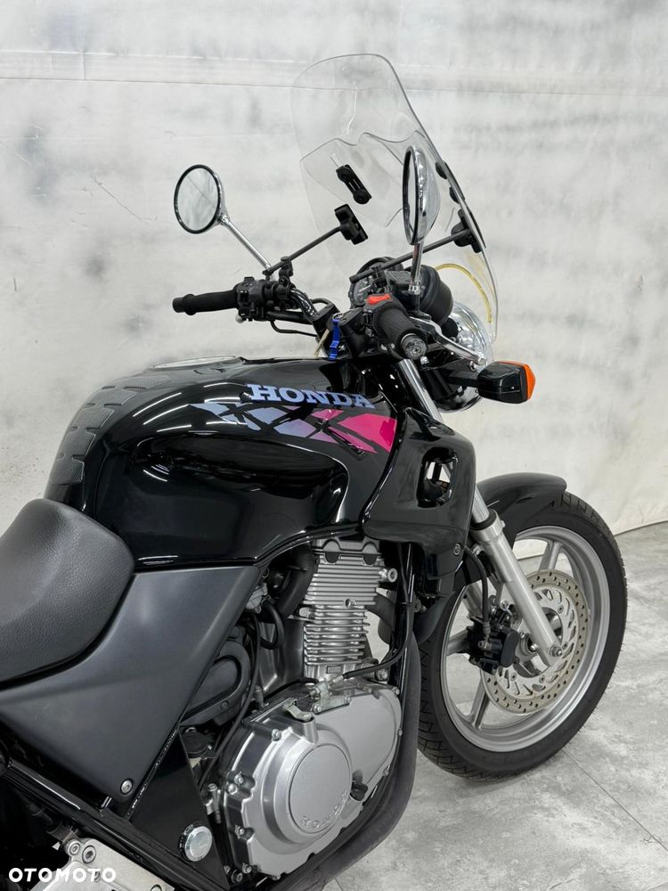Honda CB - 23