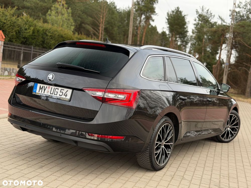 Skoda Superb 2.0 TDI DSG L&K - 19