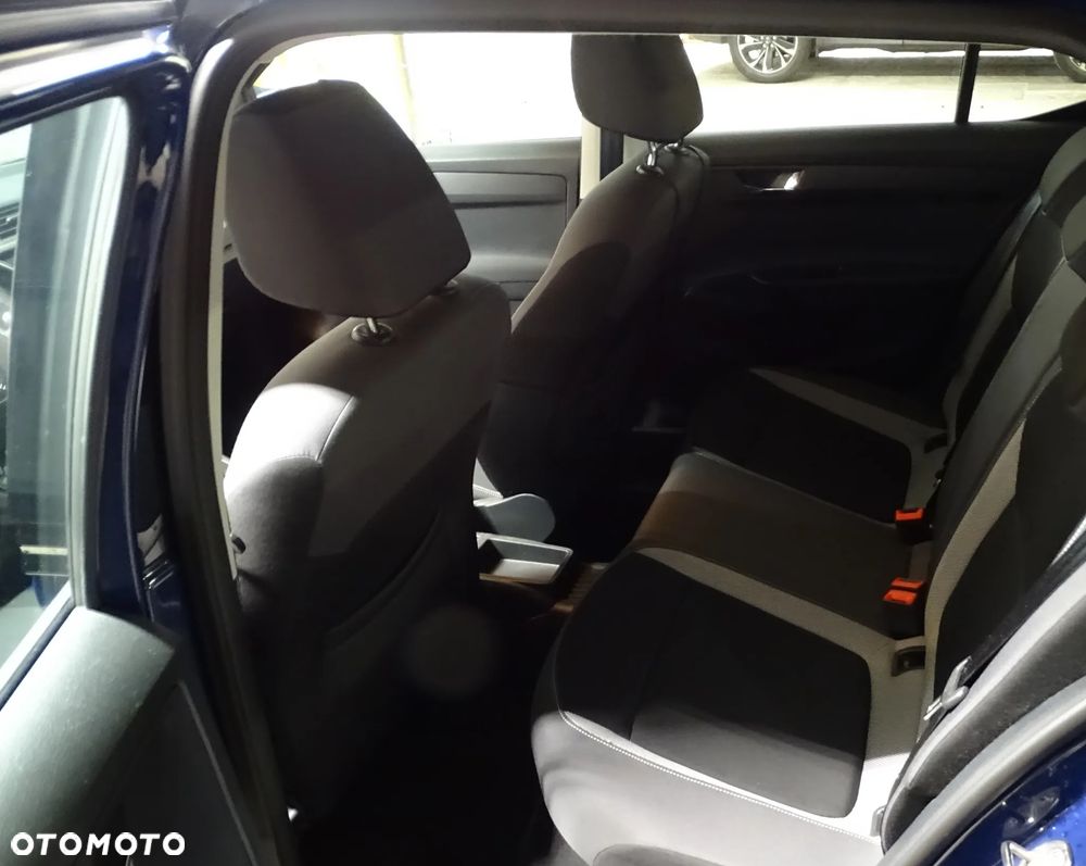 Skoda Fabia 1.0 Active - 10