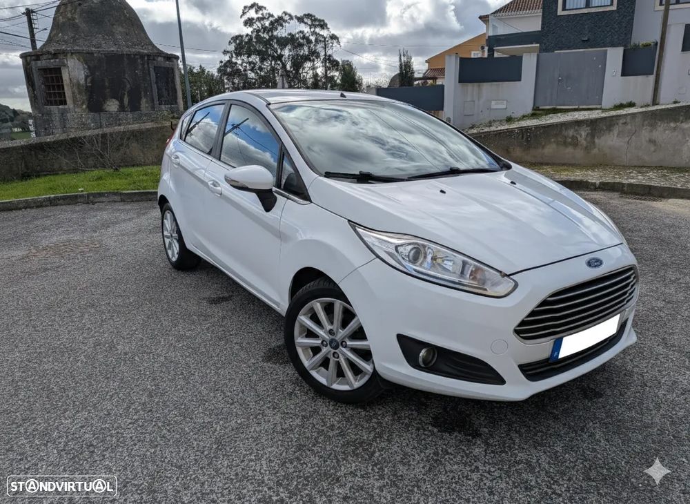 Ford Fiesta 1.0 T EcoBoost Titanium - 1
