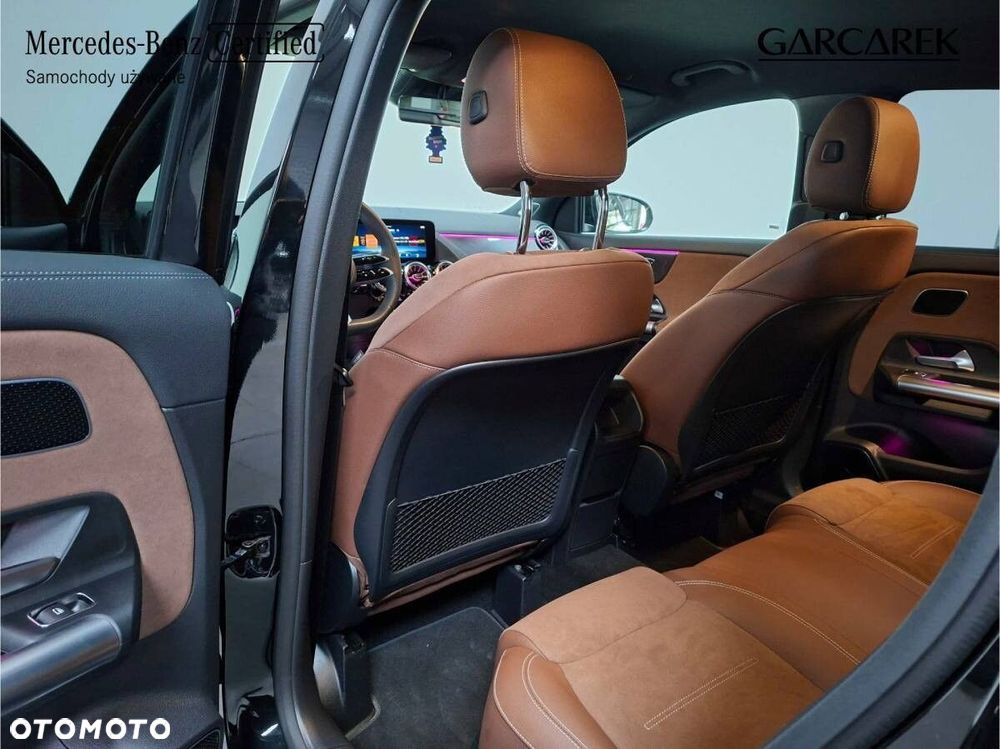 Mercedes-Benz GLA 200 AMG Line - 17