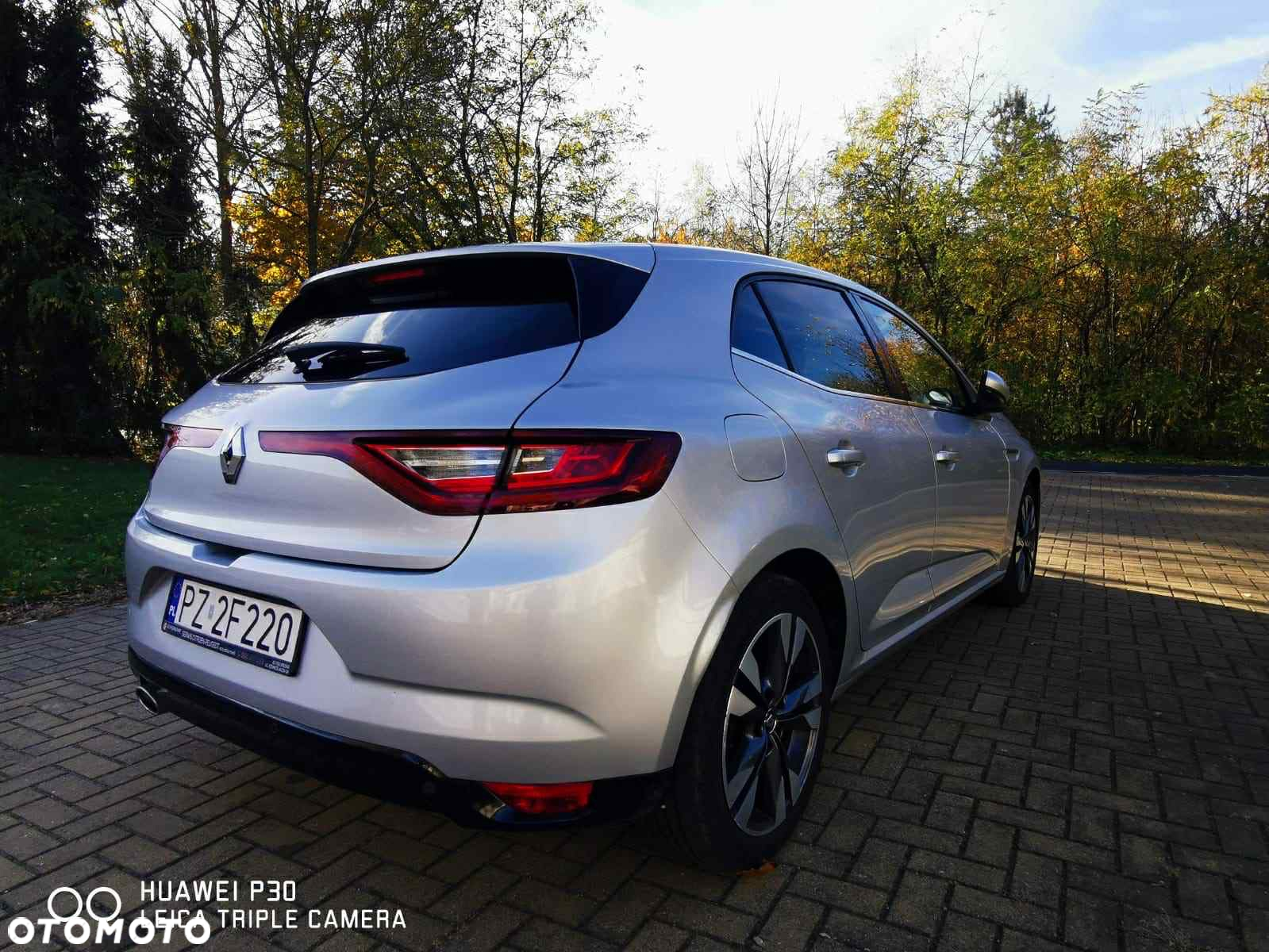 Renault Megane 1.5 Blue dCi Techno EDC - 5