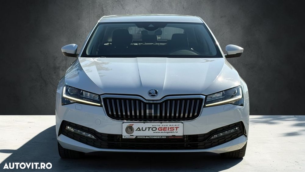 Skoda Superb 2.0 TDI DSG Ambition - 10