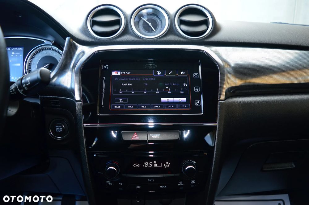 Suzuki Vitara 1.4 Boosterjet Hybrid Allgrip Comfort+ "SHINKAI" - 19