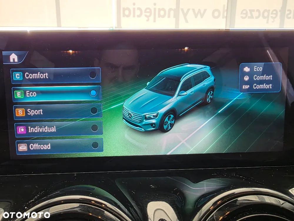 Mercedes-Benz GLB 200 d 4-Matic 8G-DCT - 11