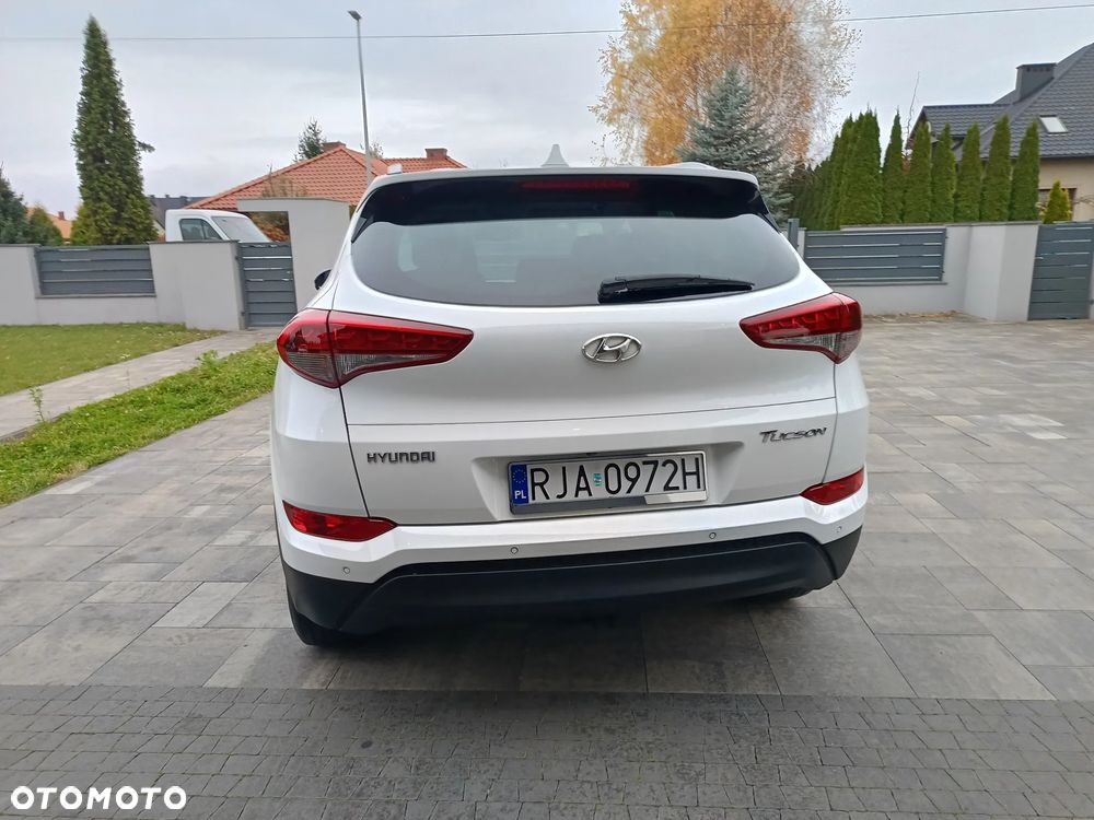Hyundai Tucson blue 1.7 CRDi 2WD Passion - 14
