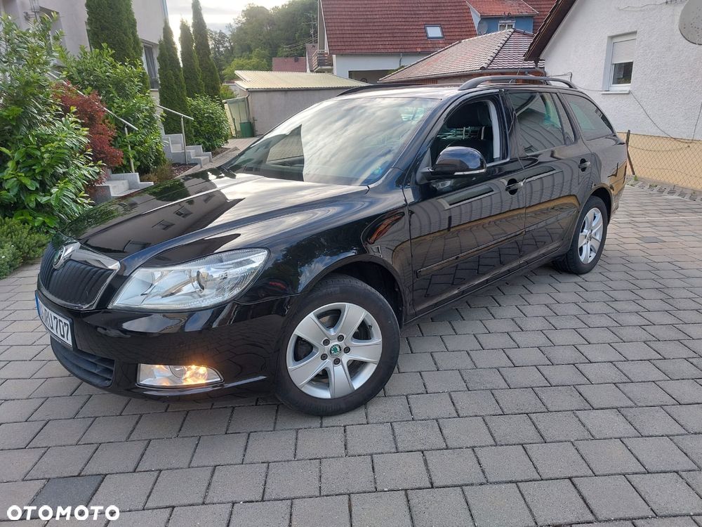 Skoda Octavia 1.6 TDI Elegance DSG - 1