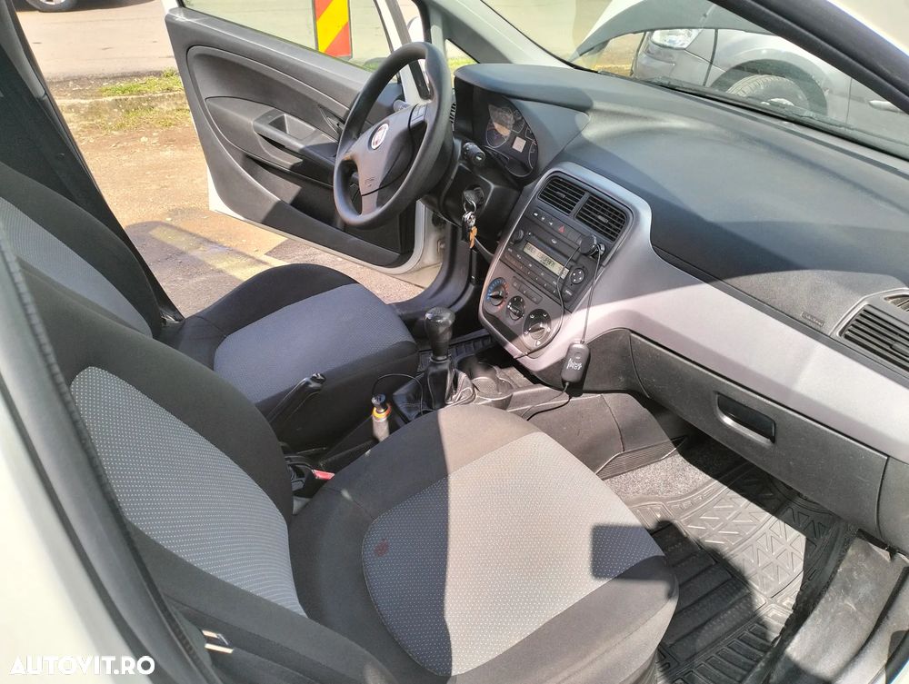 Fiat Punto 1.3 MJet Easy - 9
