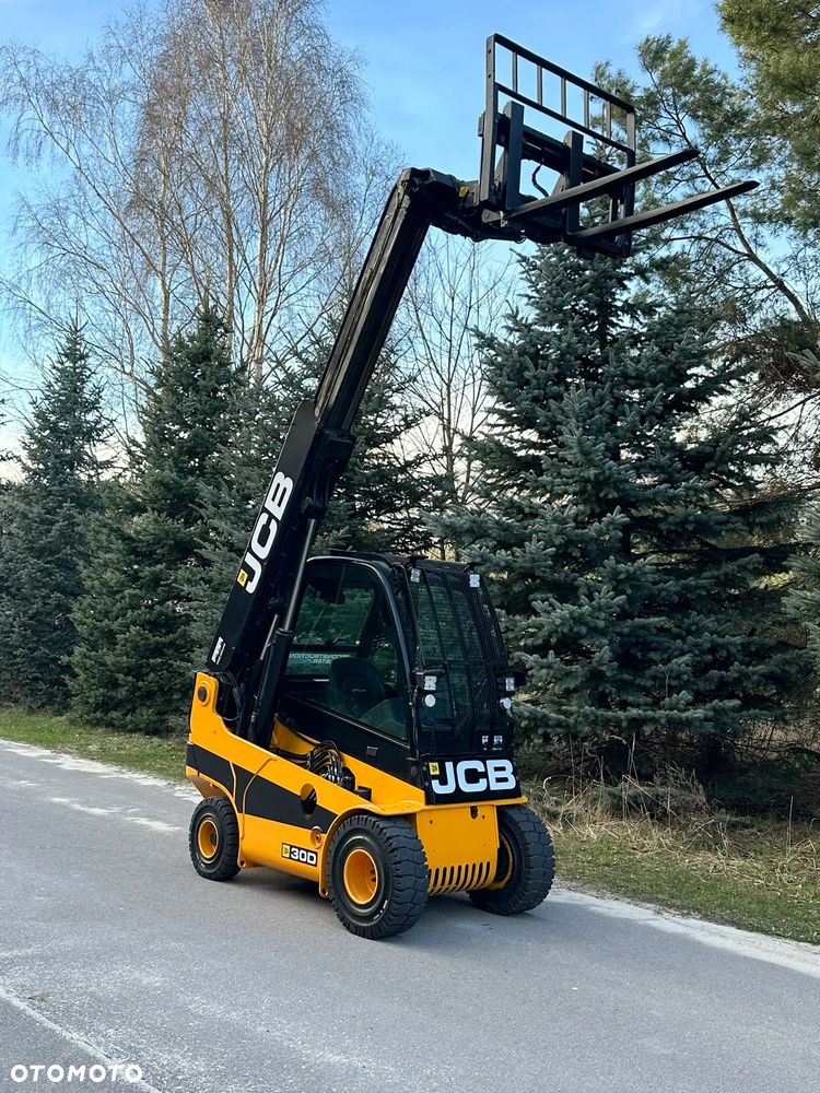 JCB TELETRUK TLT30D - 7