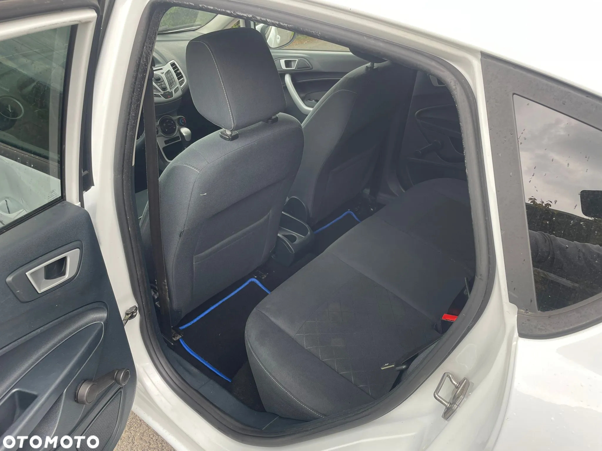 Ford Fiesta - 15