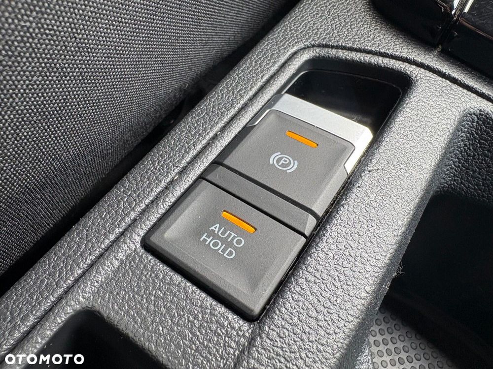Volkswagen T-Roc - 28
