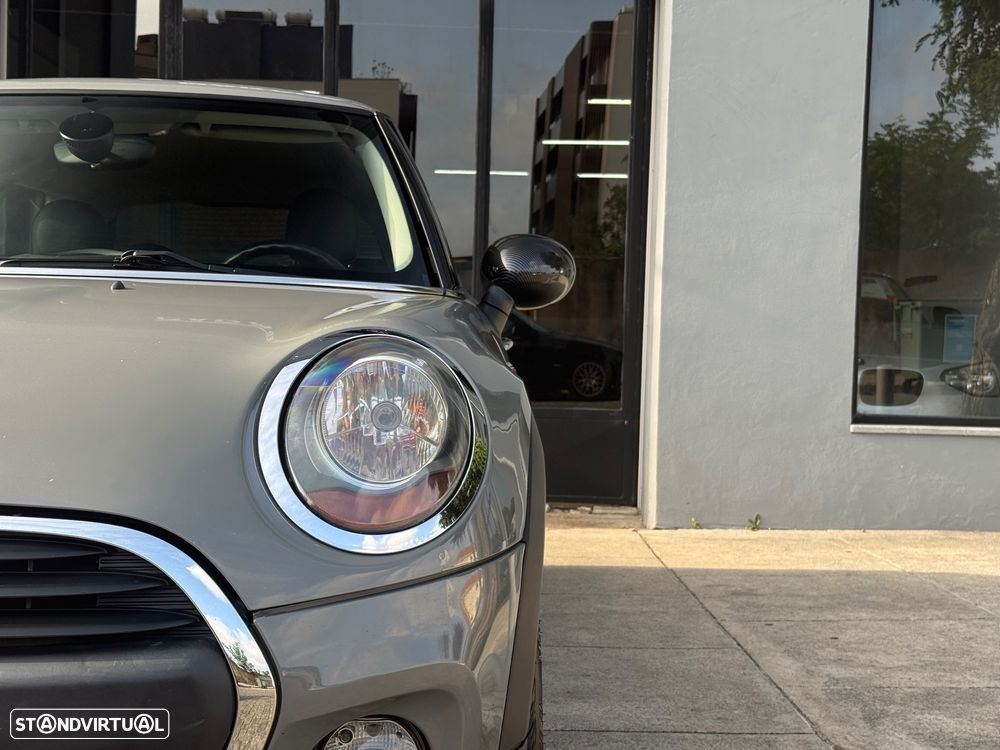 MINI 3 Portas One D - 12