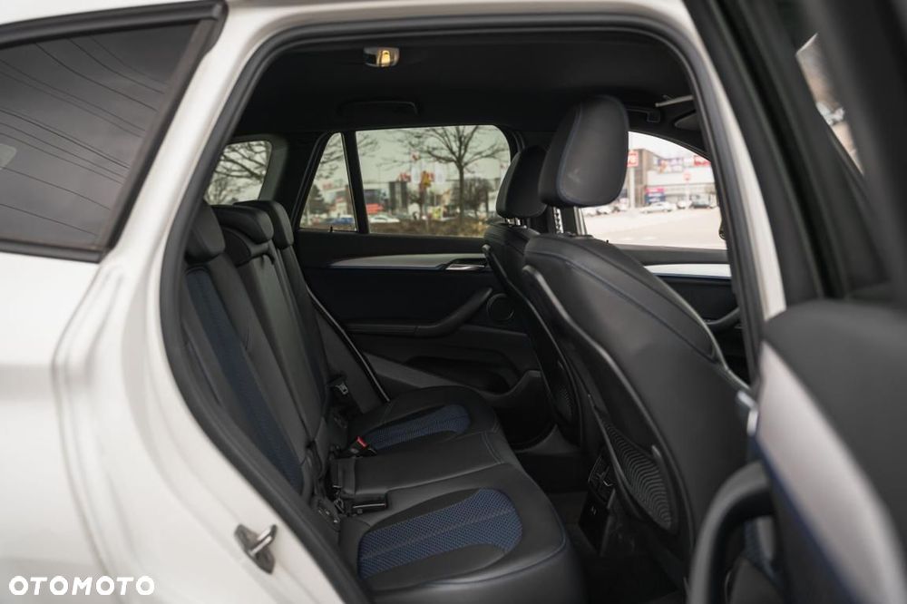 BMW X1 - 33
