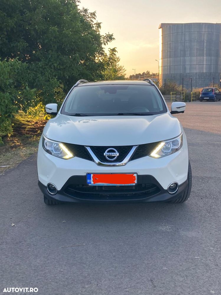Nissan Qashqai 1.6 DCI Start/Stop X-TRONIC Tekna - 2