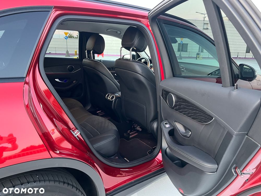 Mercedes-Benz GLC - 9