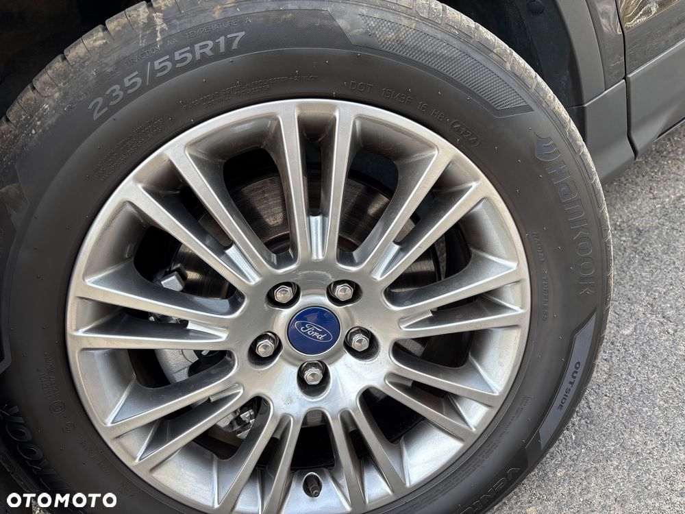 Ford Kuga 2.0 TDCi 4x4 SYNC - 34