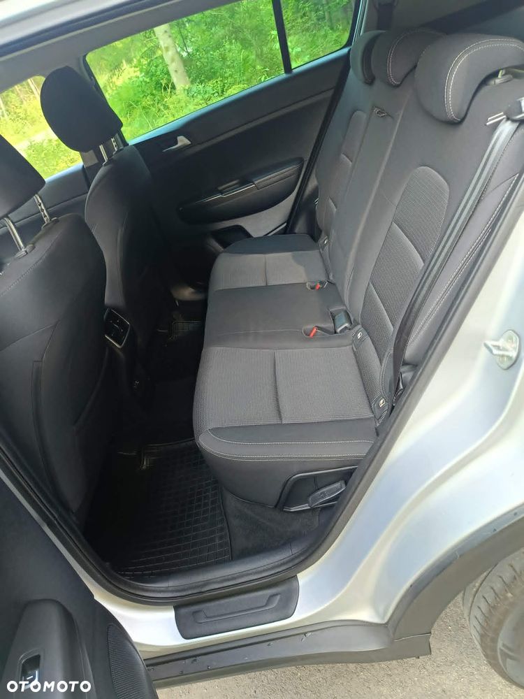 Kia Sportage 1.7 CRDI L 2WD DCT - 11