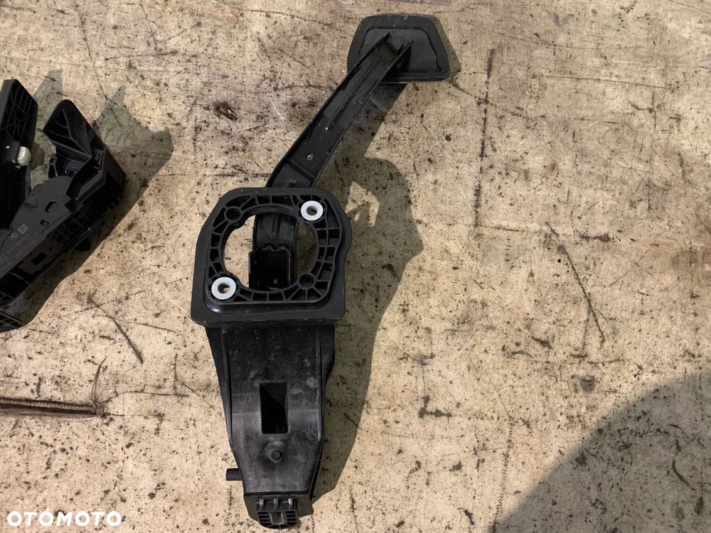 PEDAŁ HAMULCA GAZU M-PAKIET BMW G42 G87 G20 G21 G22 G23 G26 G80 G81 G82 - 7