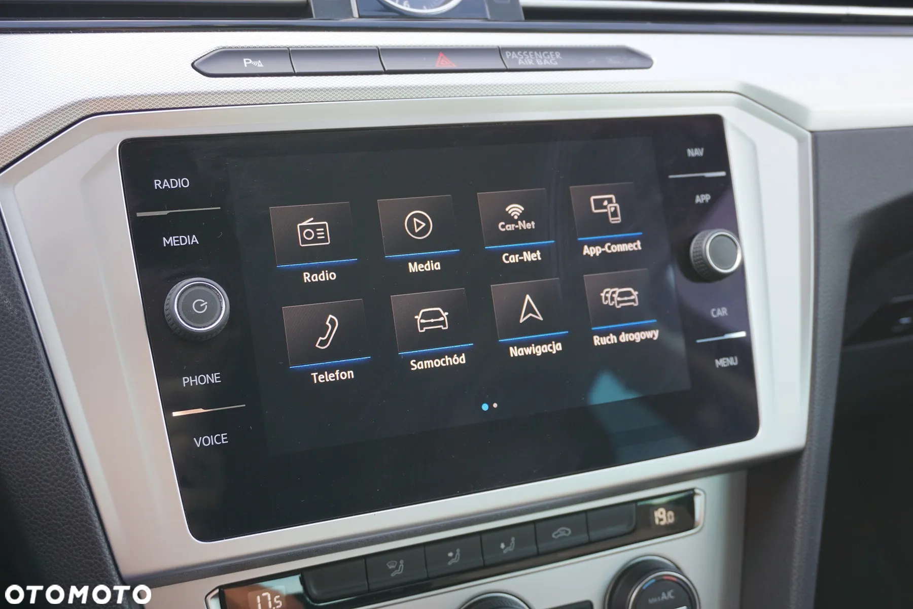 Volkswagen Passat 2.0 TDI BMT Comfortline - 32