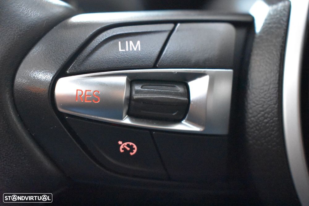 BMW 116 d Advantage Auto - 41