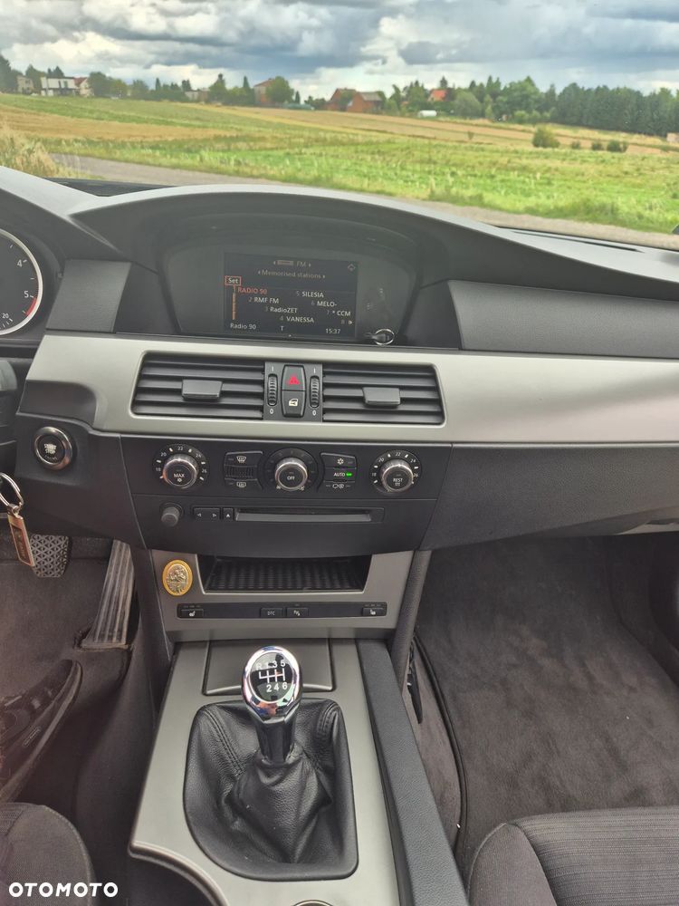 BMW Seria 5 520d - 18