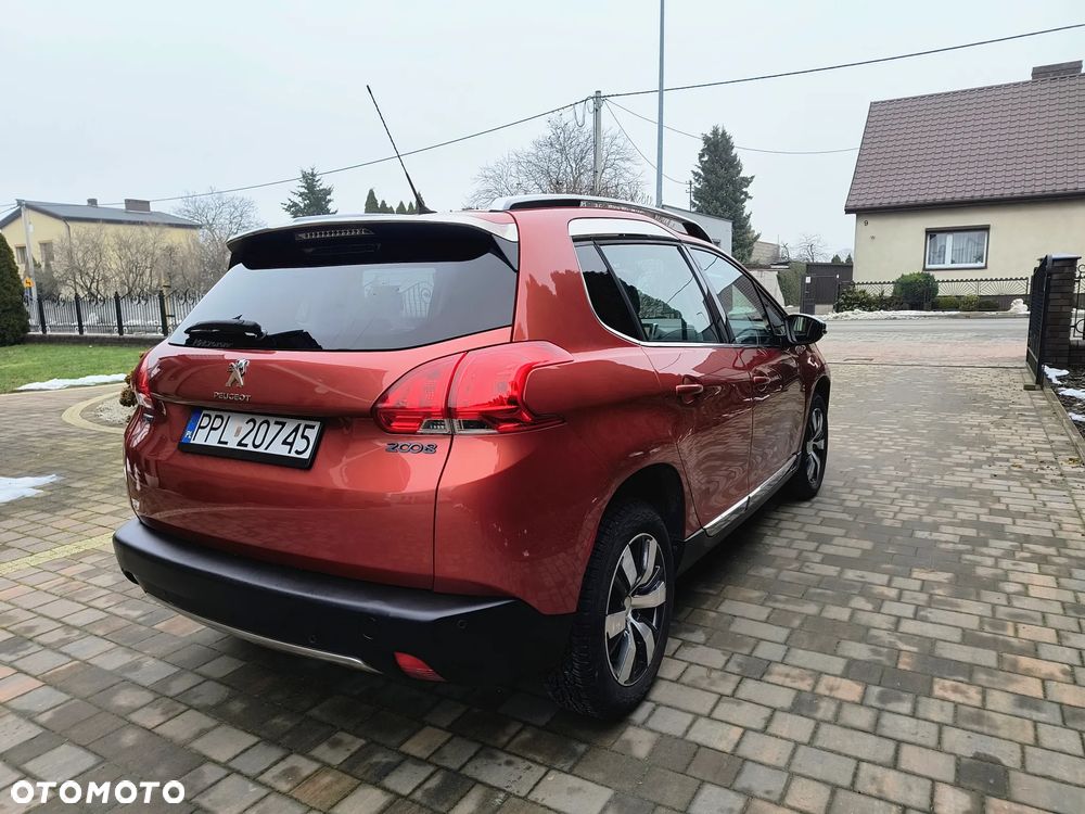Peugeot 2008 1.2 Pure Tech GPF Allure S&S EAT6 - 3