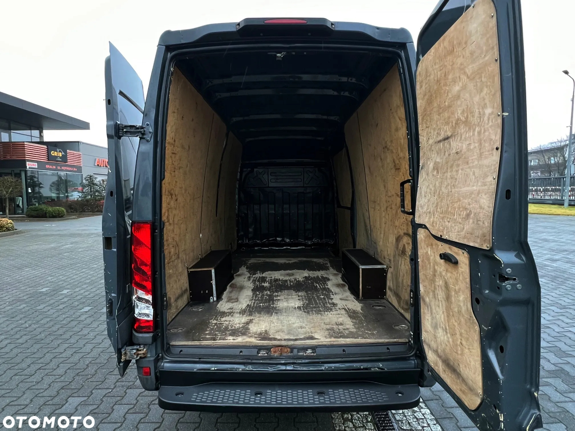 Iveco Daily 35S15 3.0 L3H2 Blaszak Furgon Salon PL - 14