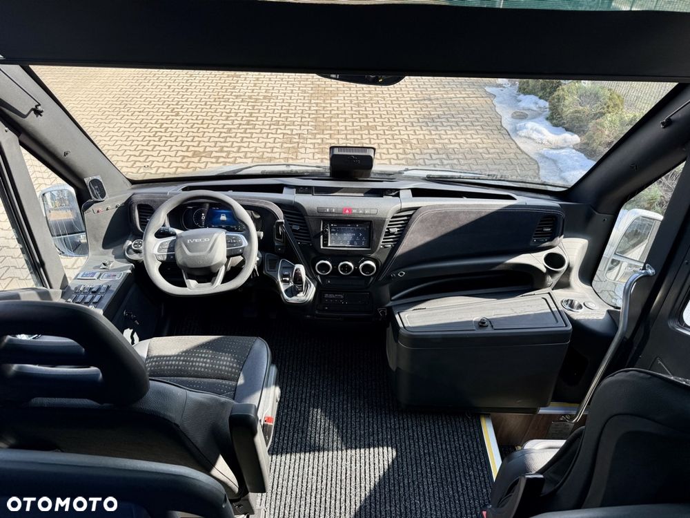 Iveco Daily 70C21 Turism Revolution ERENER 33+1+1 miejsc 2 X NOWY - 10