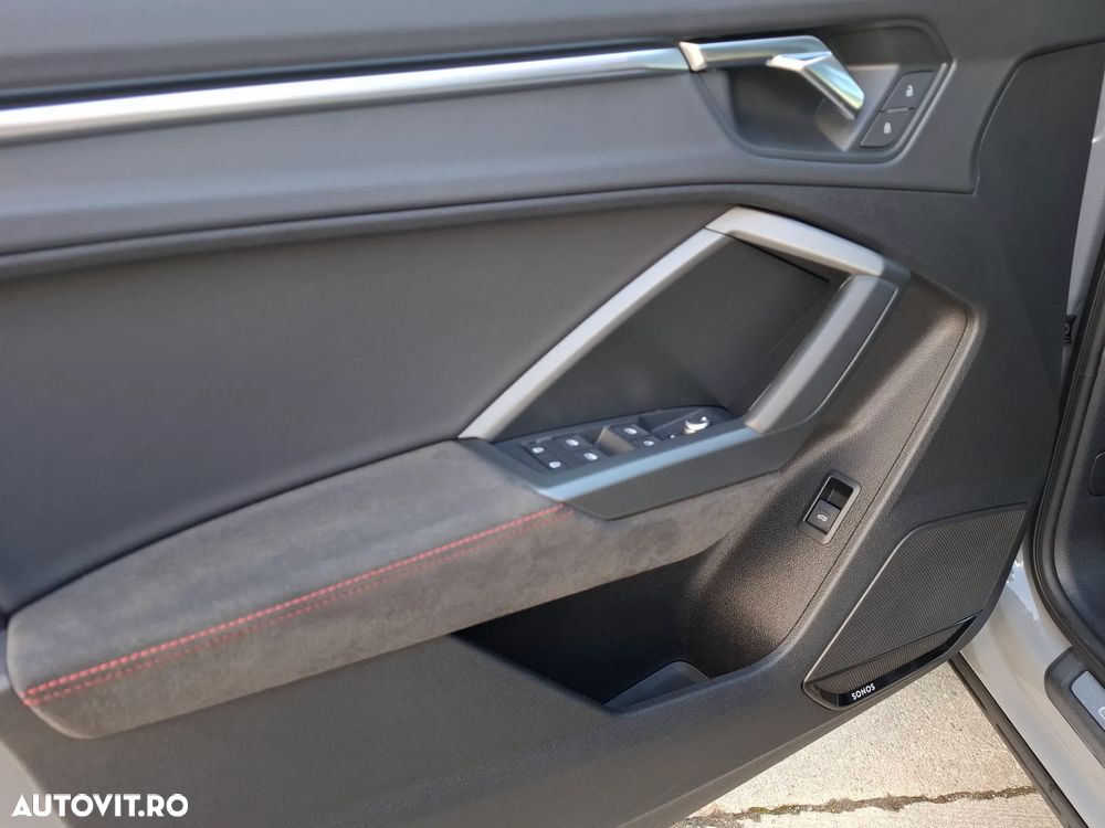 Audi RS Q3 RSQ3 2.5 TFSI quattro S tronic - 13