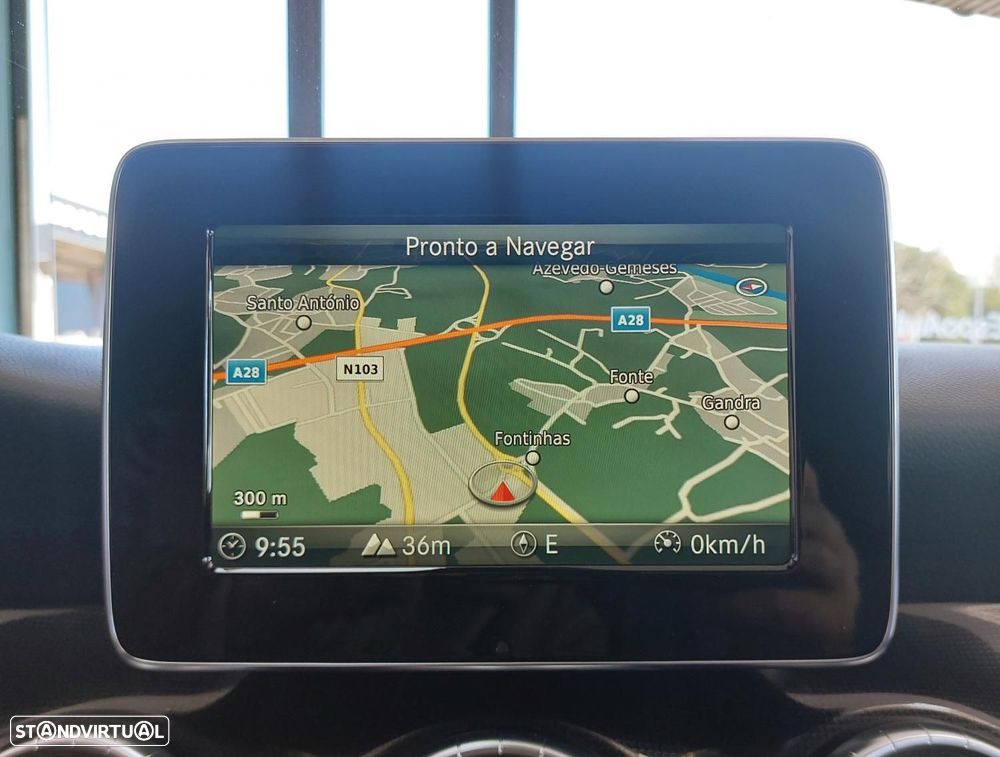 Mercedes-Benz CLA 180 d Shooting Brake - 8