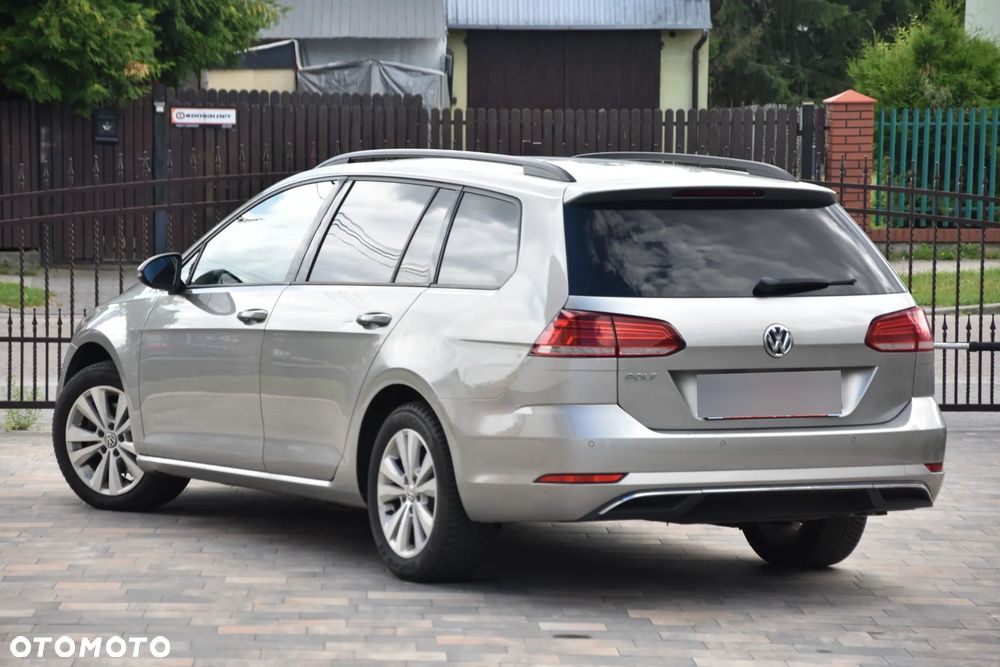 Volkswagen Golf 1.6 TDI BMT Comfortline - 5
