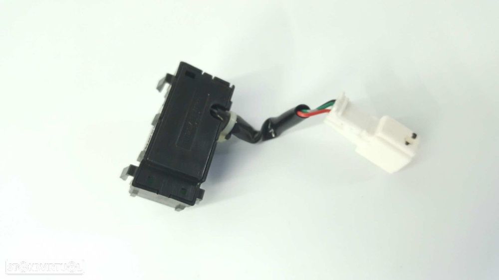 CONTROLE ELÉTRICO DE TELHADO INFINITI M SEDÁN M30D S PREMIUM - 2