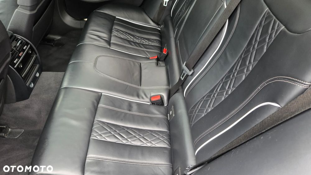 BMW Seria 5 520d Luxury Line sport - 28