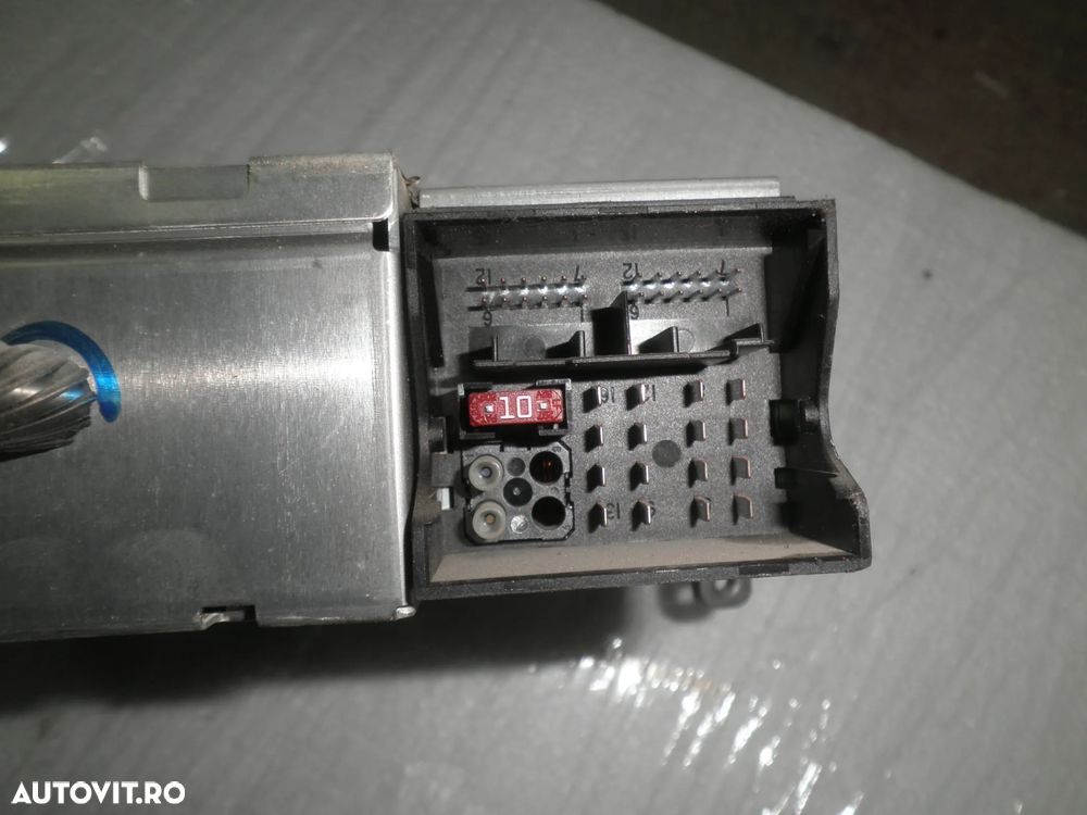 Radio CD BMW Seria 3 E90 E91 E92 65129144776 9144776 6975013 - 2