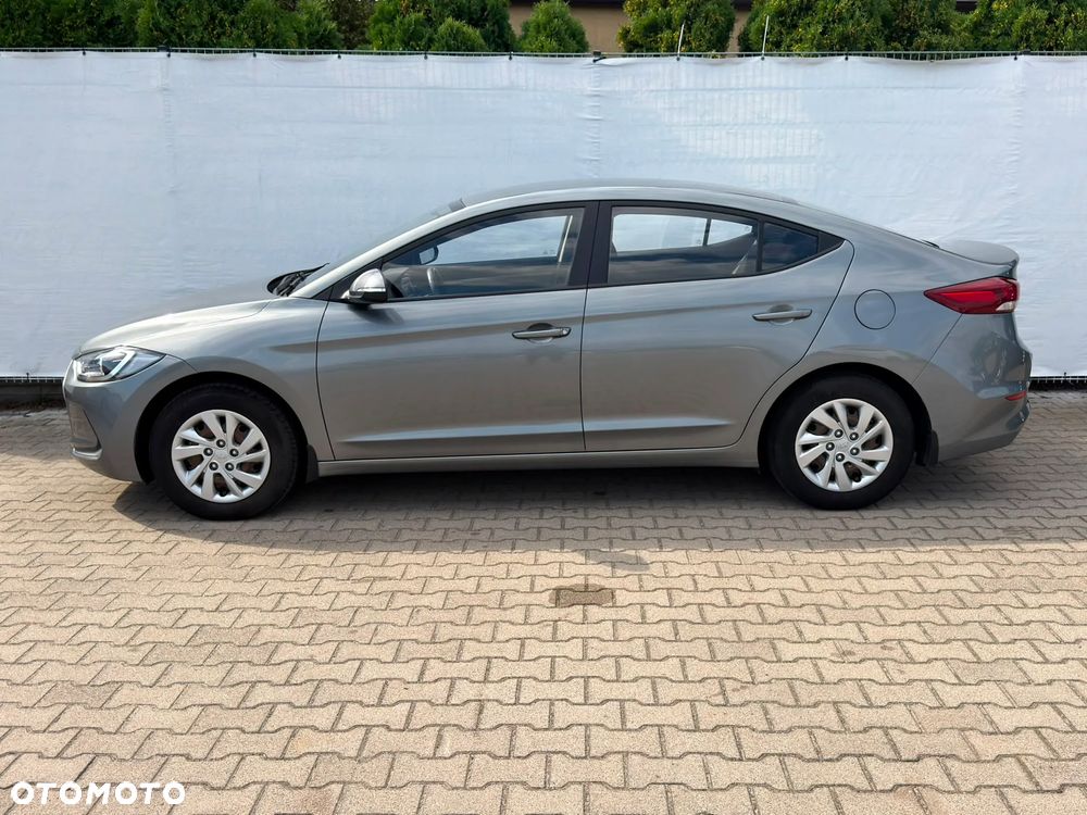 Hyundai Elantra 1.6 Classic Plus - 2