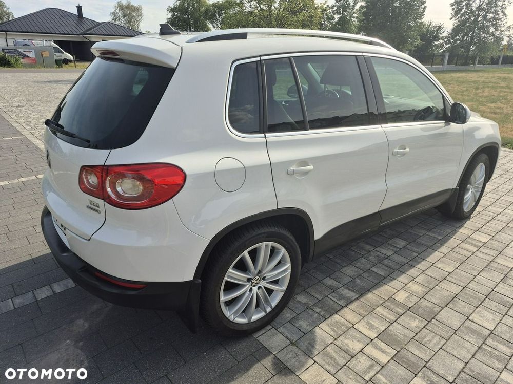 Volkswagen Tiguan - 17