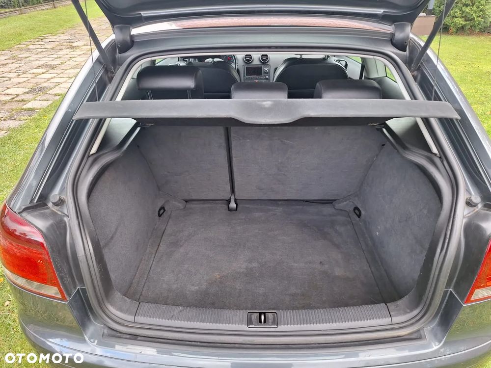 Audi A3 3-drzwiowe 1.9 TDI DPF S line Sportpaket (plus) - 19