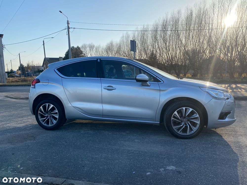 Citroën DS4 HDi 110 Chic - 2