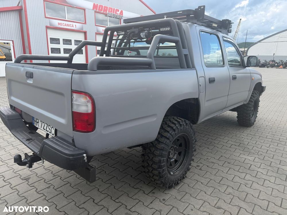 Toyota Hilux - 3