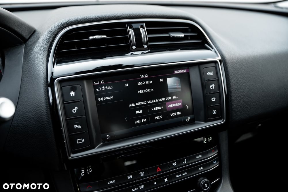 Jaguar F-Pace 20d AWD R-Sport - 31