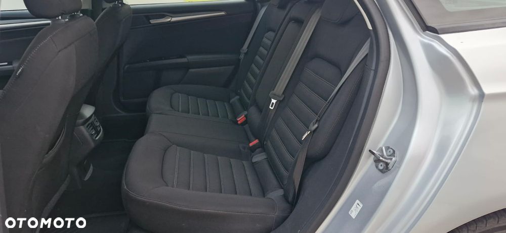 Ford Mondeo - 14