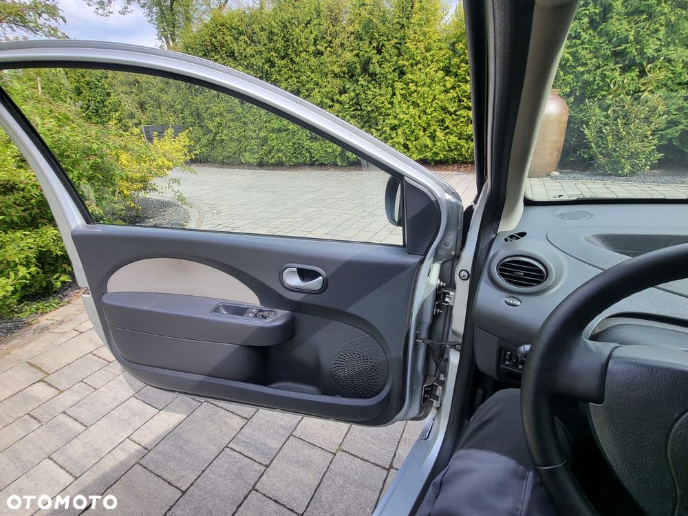 Renault Twingo 1.2 8V Access - 6