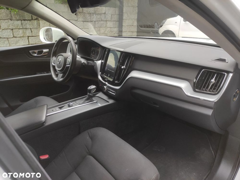 Volvo XC 60 D4 SCR AWD Momentum - 8