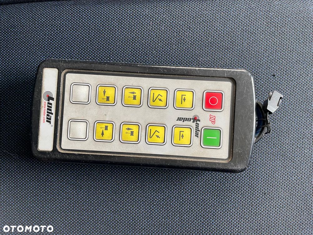 Iveco Daily 70C18 Pomoc drogowa Laweta 2017r - 16