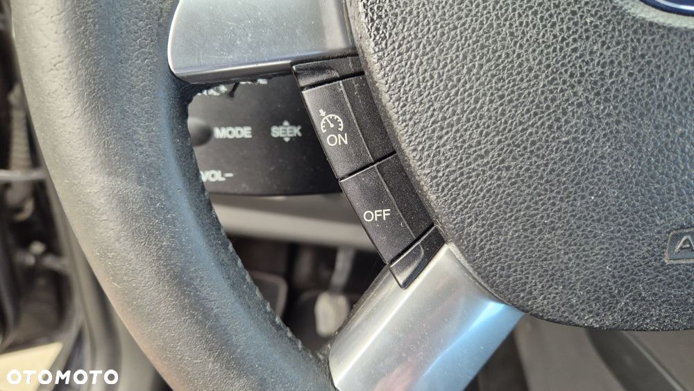 Ford Kuga - 14
