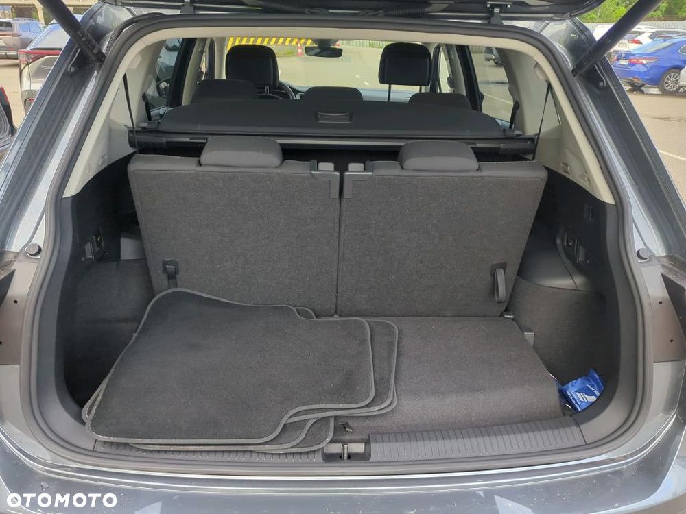Volkswagen Tiguan Allspace 2.0 TSI 4Mot Elegance DSG 7os - 11